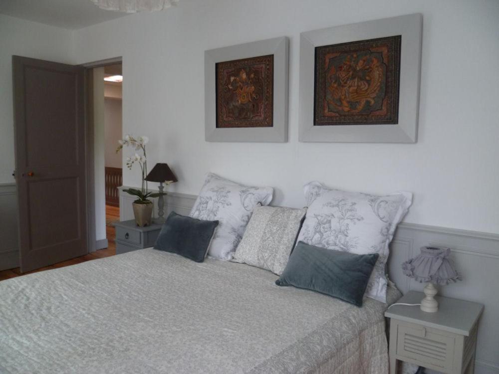 La Tonnelle Fleurie Chambres D'Hotes Sainte-Soulle Luaran gambar