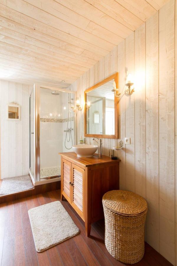 La Tonnelle Fleurie Chambres D'Hotes Sainte-Soulle Luaran gambar